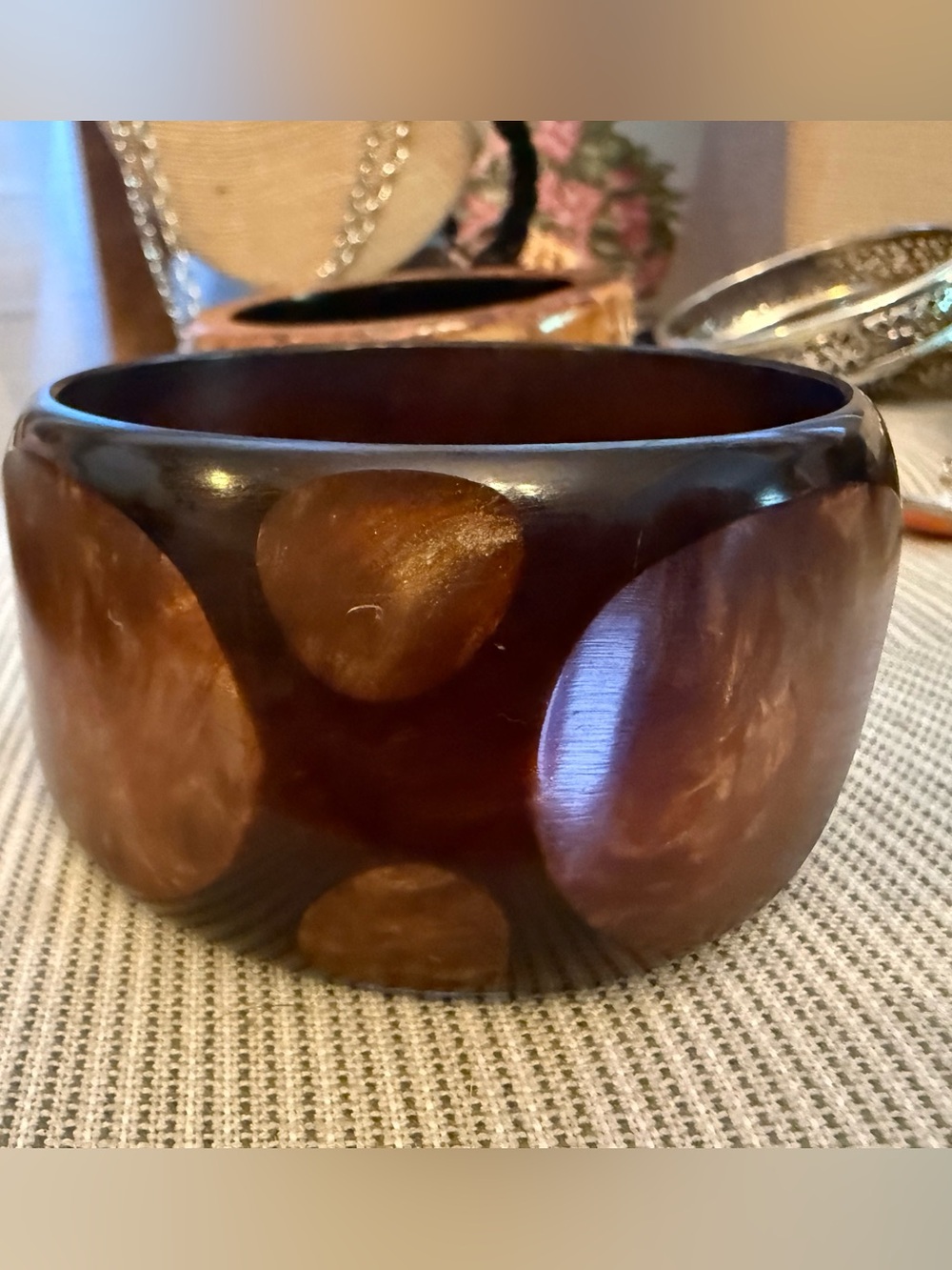 Brown Polished Resin Decorative Bangle Bracelet